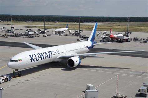 boeing 777 cost|boeing 777 300er price.